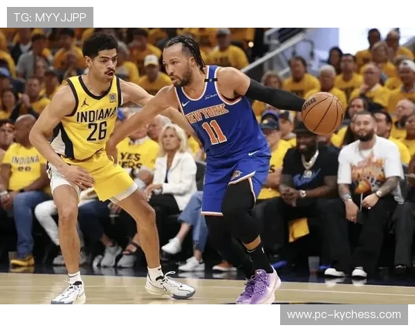 太阳布克对决骑士加兰，外线火力成胜负关键